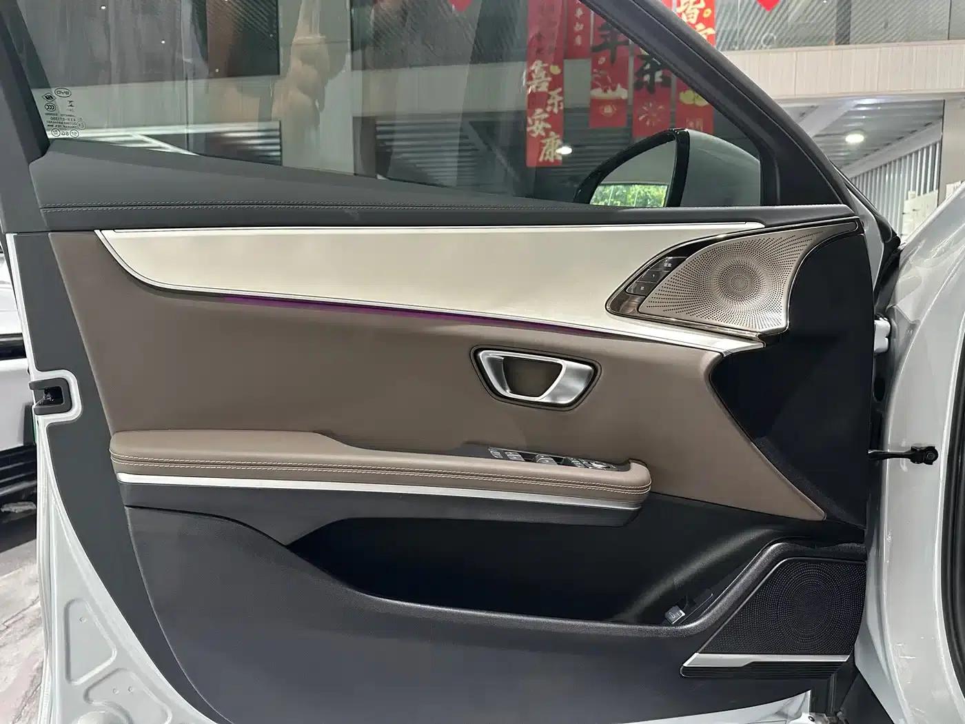 Han 2025 DM-i 125KM Elite — миниатюра 6