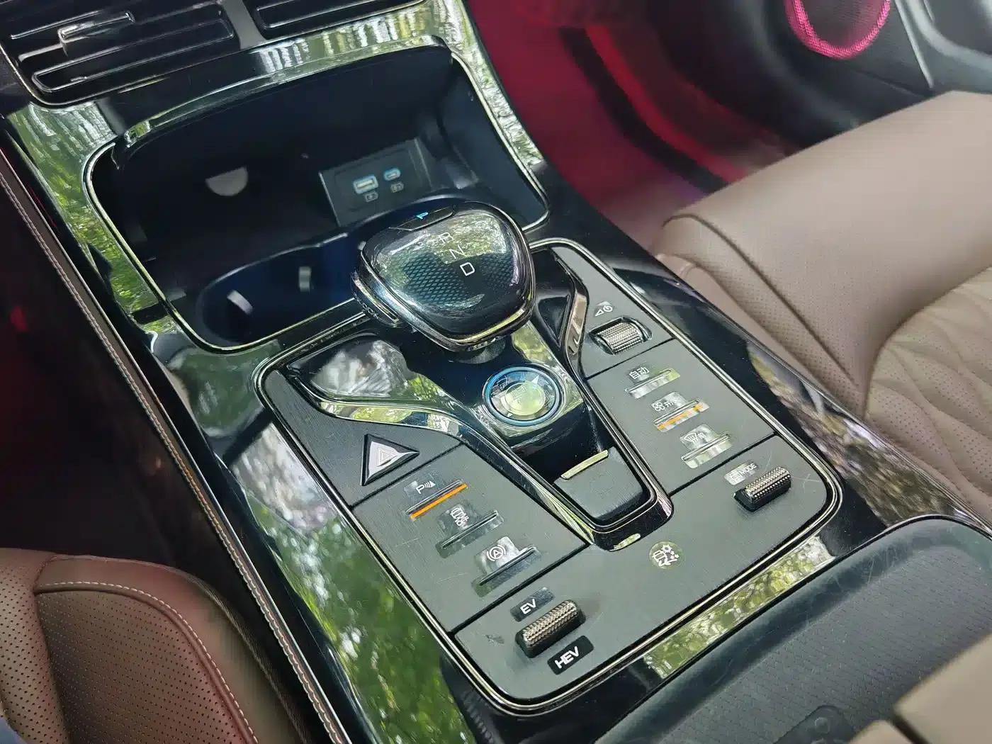 Han 2022 DM-i 121KM Premium Edition — миниатюра 12