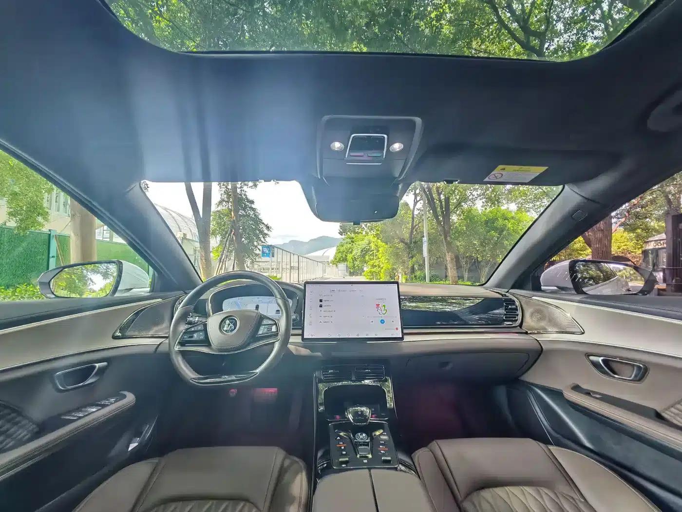 Han 2022 DM-i 121KM Premium Edition — миниатюра 8