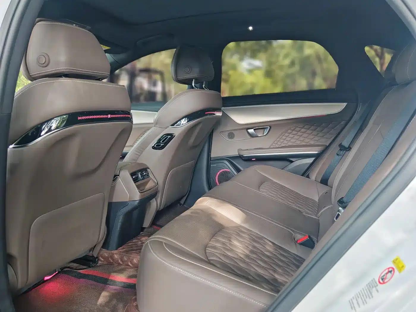 Han 2022 DM-i 121KM Premium Edition — миниатюра 9
