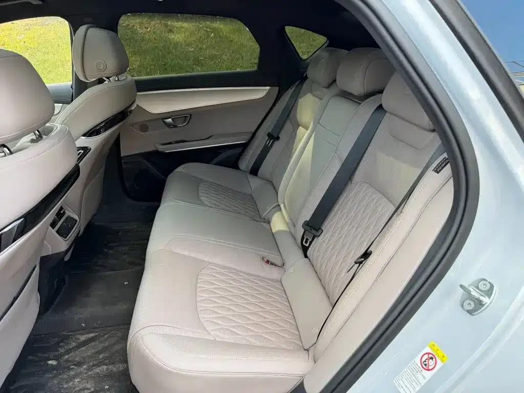 Han 2025 DM-i 125KM Premium Edition — миниатюра 12