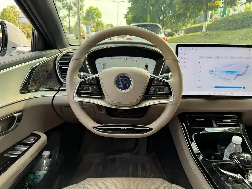 Han 2025 DM-i 125KM Premium Edition — миниатюра 14
