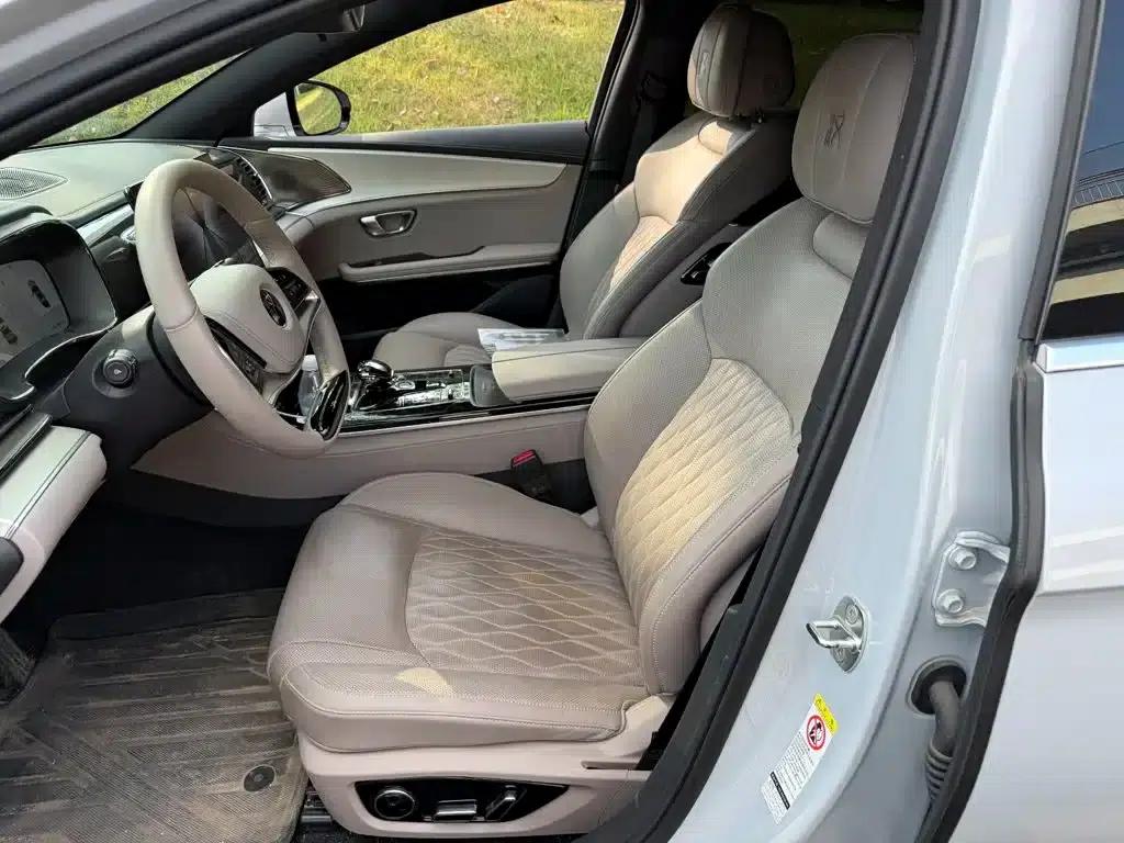 Han 2025 DM-i 125KM Premium Edition — миниатюра 8