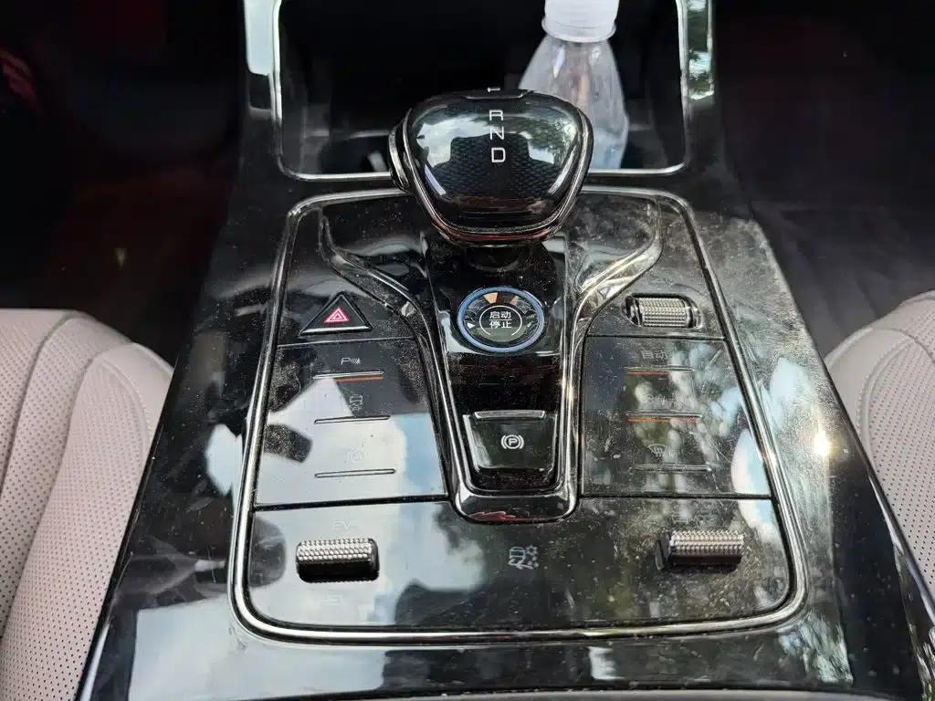Han 2025 DM-i 125KM Premium Edition — миниатюра 9