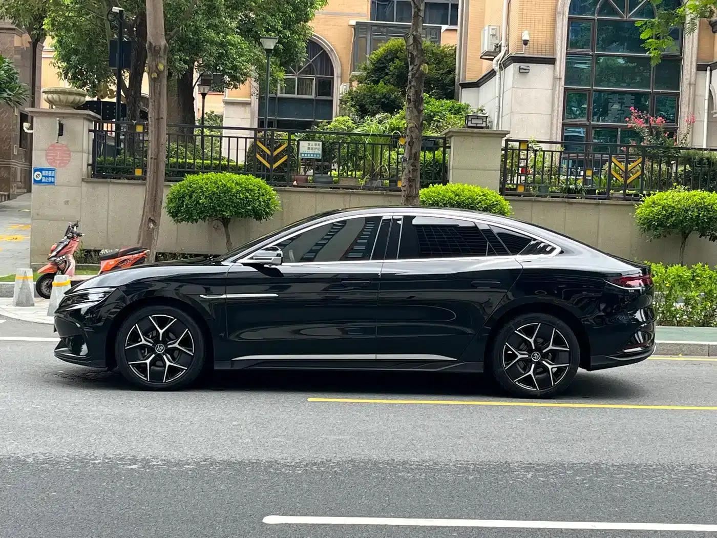 Han 2024 EV Glory Edition 605KM Front-Wheel Drive Premium Model — миниатюра 7
