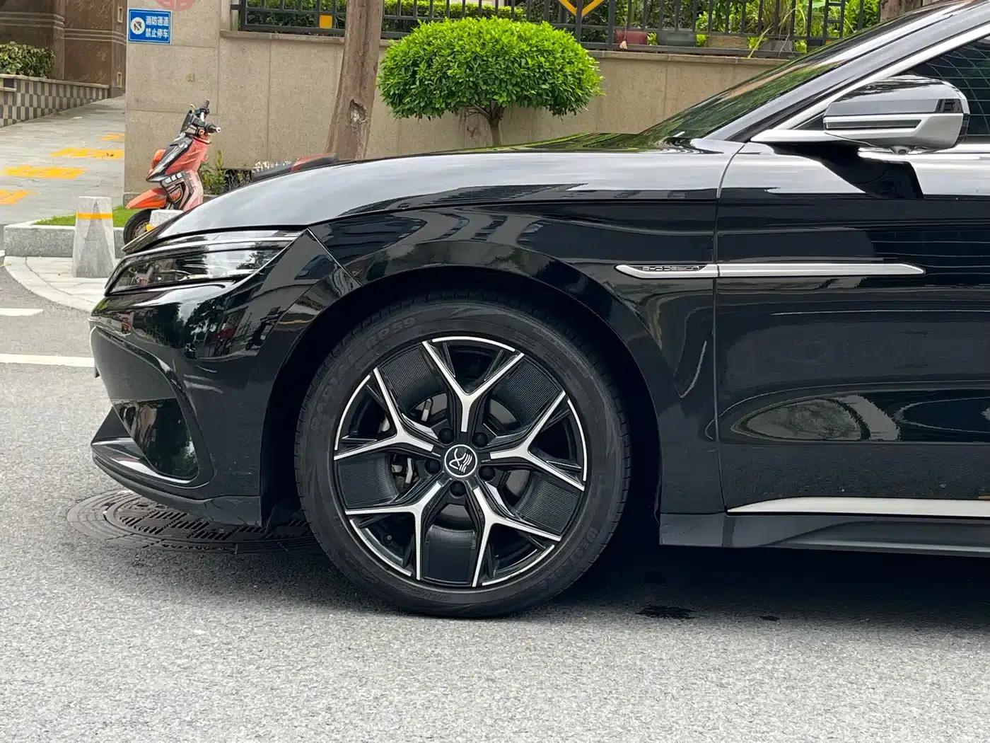 Han 2024 EV Glory Edition 605KM Front-Wheel Drive Premium Model — миниатюра 8