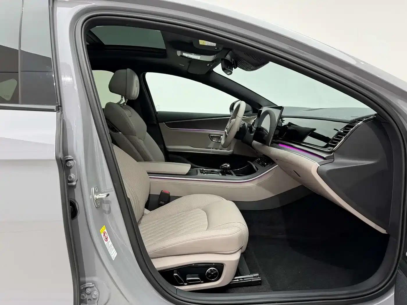 Han 2025 DM-i Intelligent Driving Edition Flagship Model with 125KM LiDAR — миниатюра 19