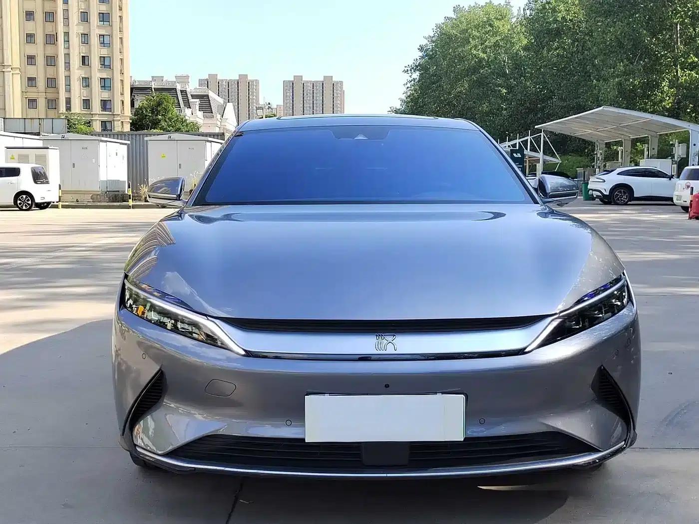 Han 2021 EV Standard Range Luxury Edition — миниатюра 2
