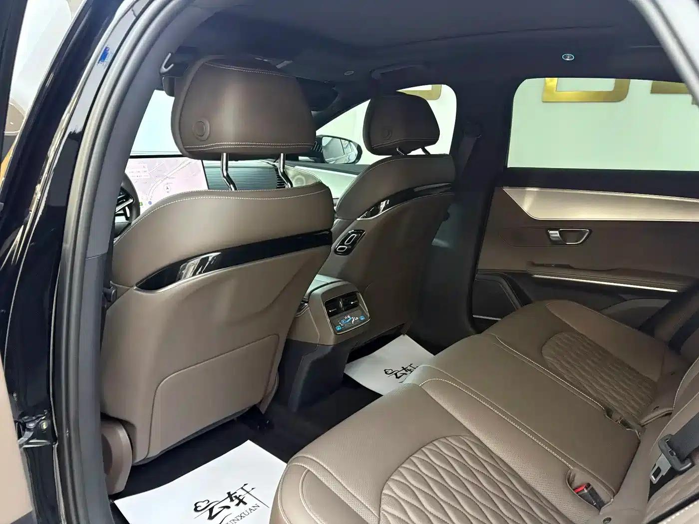 Han 2025 DM-i Intelligent Driving Edition 125KM Elite — миниатюра 11