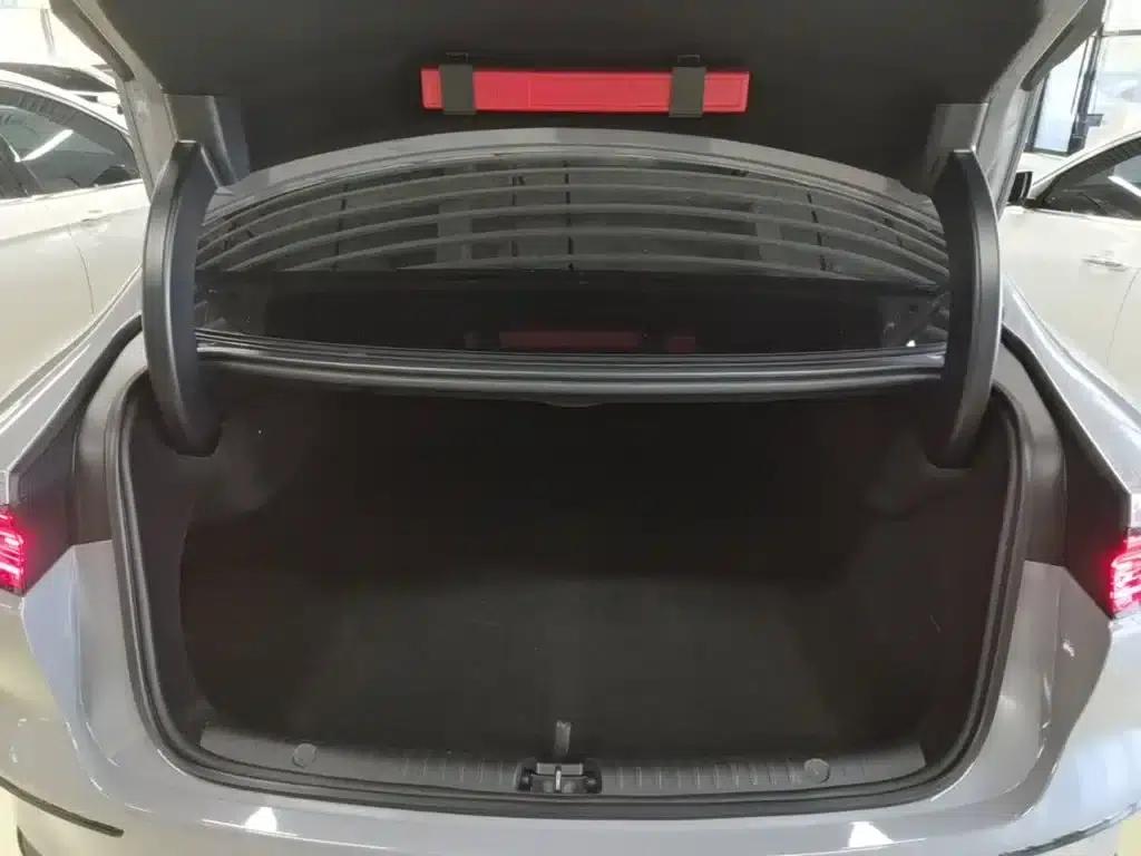 2025 Han DM-i Intelligent Driving Edition 125KM Premium — миниатюра 19