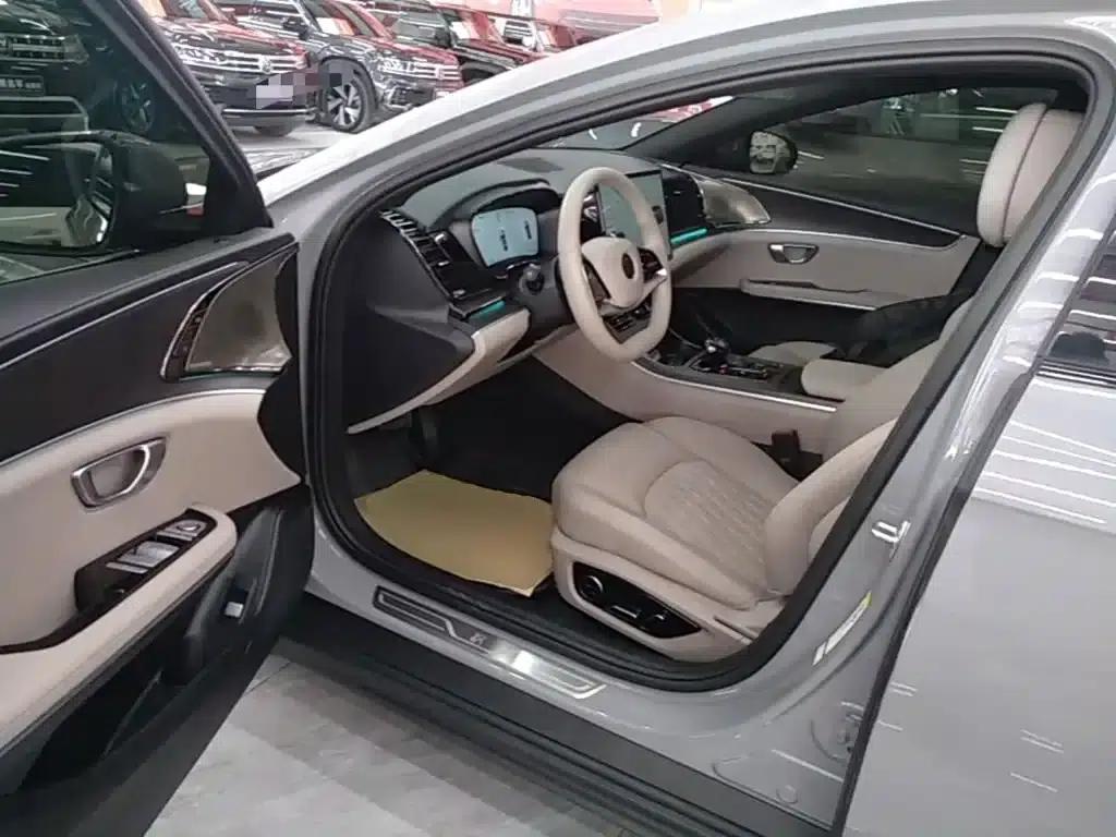 Han 2025 DM-i Intelligent Driving Edition Flagship Model with 125KM LiDAR — миниатюра 16