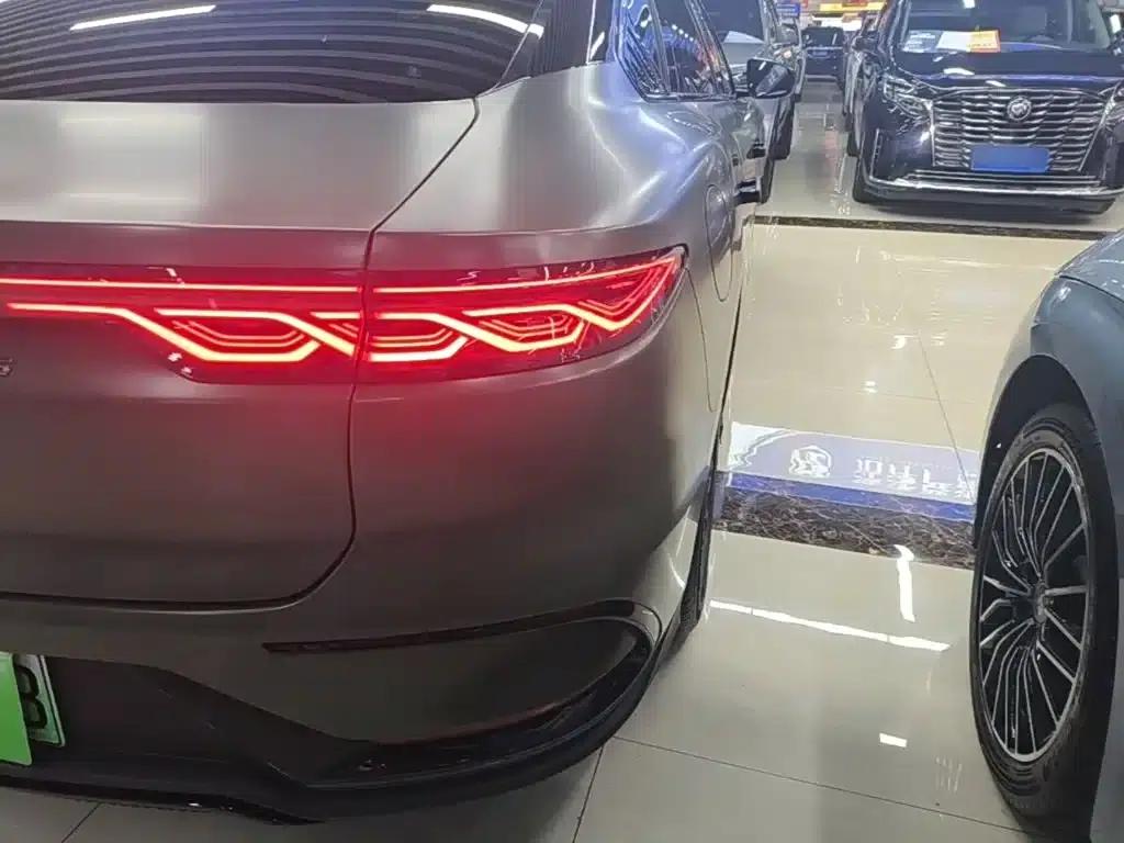 Han 2024 DM-i Glory Edition 121KM Premium — миниатюра 8