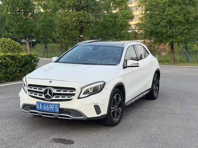 2018 Mercedes-Benz GLA 200 Fashion Edition