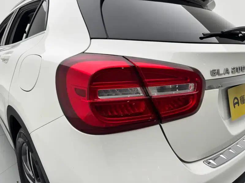 2016 Mercedes-Benz GLA 200 Fashion Edition — миниатюра 13