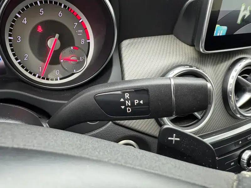 2016 Mercedes-Benz GLA 200 Fashion Edition — миниатюра 17