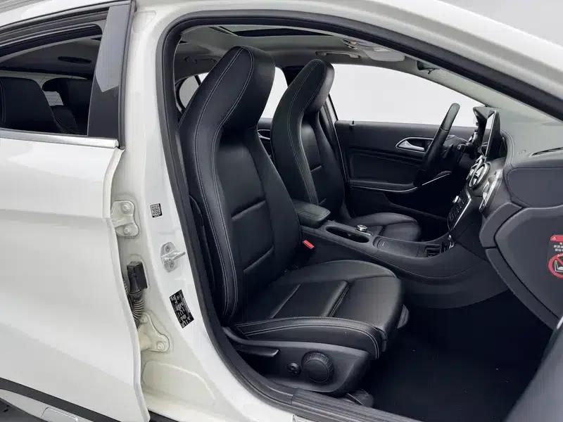 2016 Mercedes-Benz GLA 200 Fashion Edition — миниатюра 21