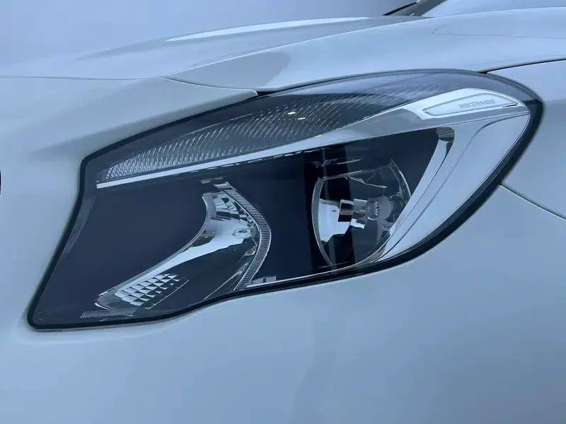 2019 Mercedes-Benz GLA 200 Dynamic — миниатюра 12