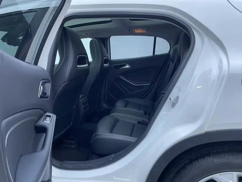 2019 Mercedes-Benz GLA 200 Dynamic — миниатюра 18