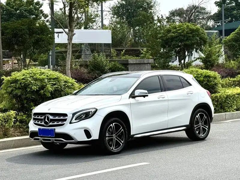 2018 Mercedes-Benz GLA 200 Fashion Edition — миниатюра 1