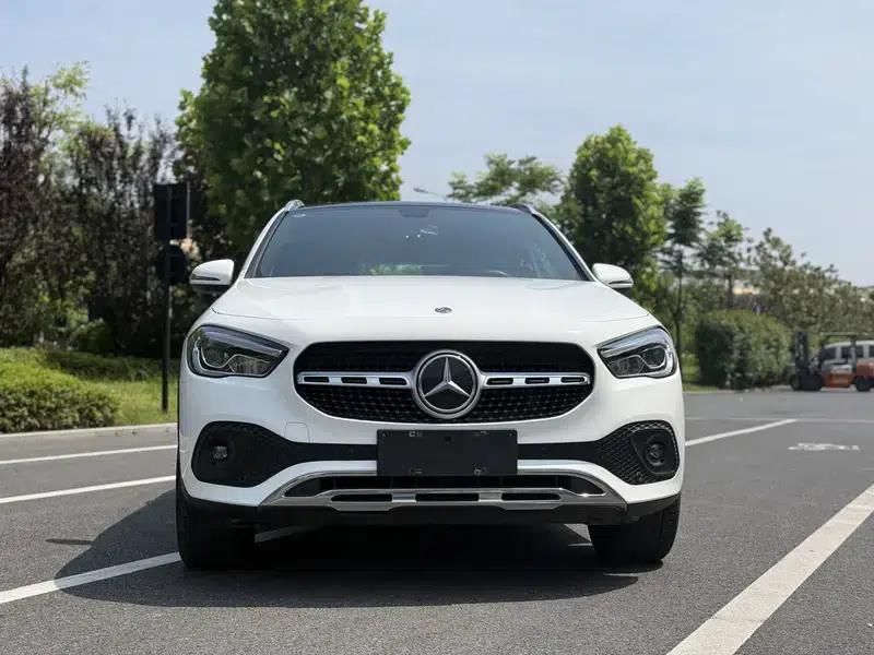 2020 Mercedes-Benz GLA 200 — миниатюра 2
