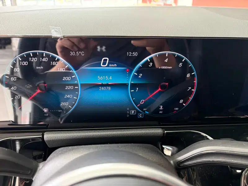 2022 Mercedes-Benz GLA 200 — миниатюра 14