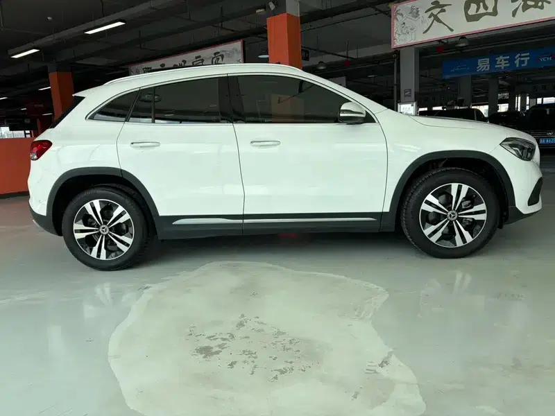 2022 Mercedes-Benz GLA 200 — миниатюра 8