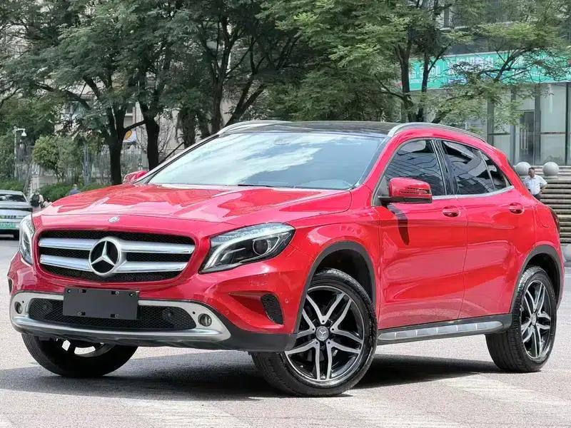 2015 Mercedes-Benz GLA 220 4MATIC Luxury — миниатюра 1
