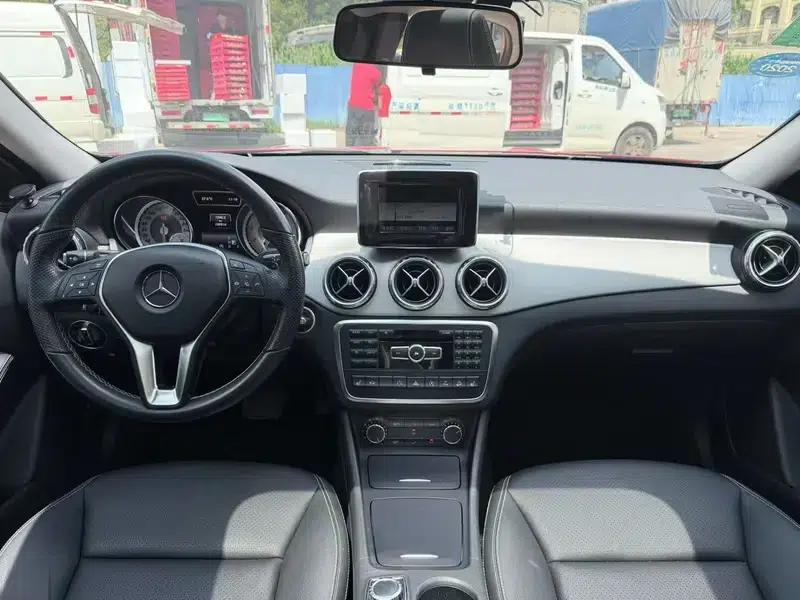 2015 Mercedes-Benz GLA 220 4MATIC Luxury — миниатюра 6