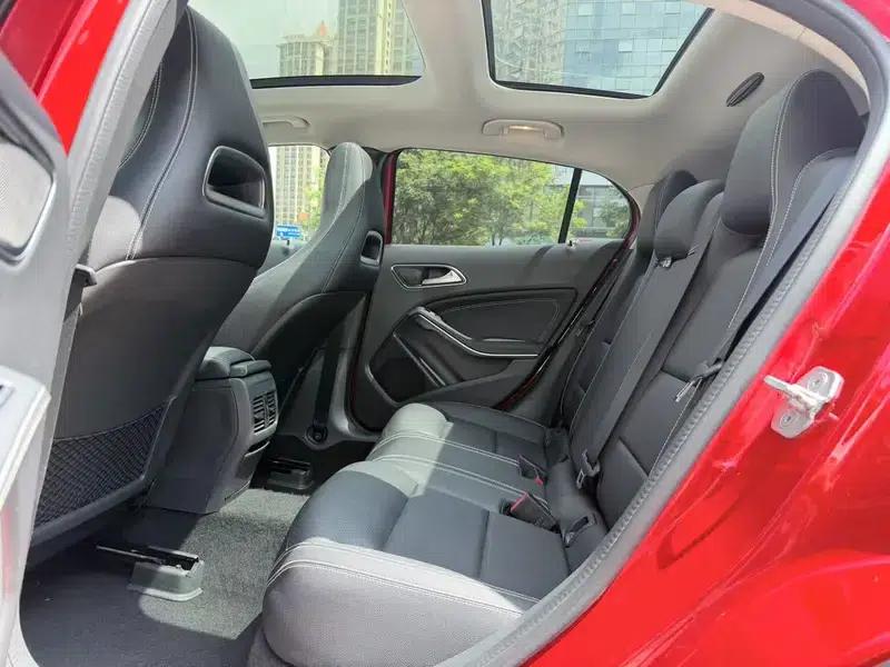 2015 Mercedes-Benz GLA 220 4MATIC Luxury — миниатюра 9