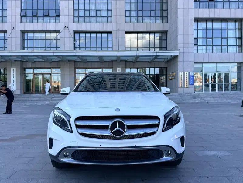 2015 Mercedes-Benz GLA 220 4MATIC Luxury — миниатюра 2