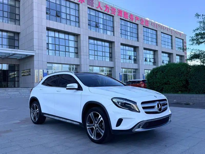 2015 Mercedes-Benz GLA 220 4MATIC Luxury — миниатюра 3
