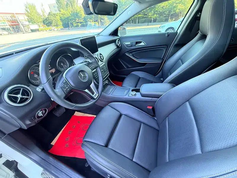 2015 Mercedes-Benz GLA 220 4MATIC Luxury — миниатюра 8