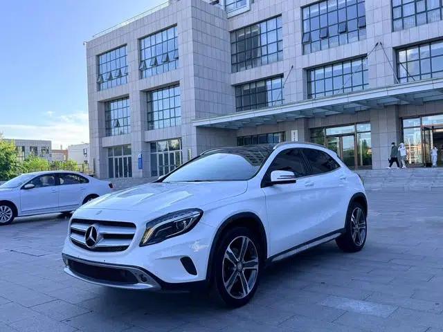 2015 Mercedes-Benz GLA 220 4MATIC Luxury