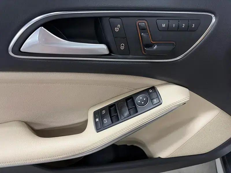 2016 Mercedes-Benz GLA 200 Fashion Edition — миниатюра 11