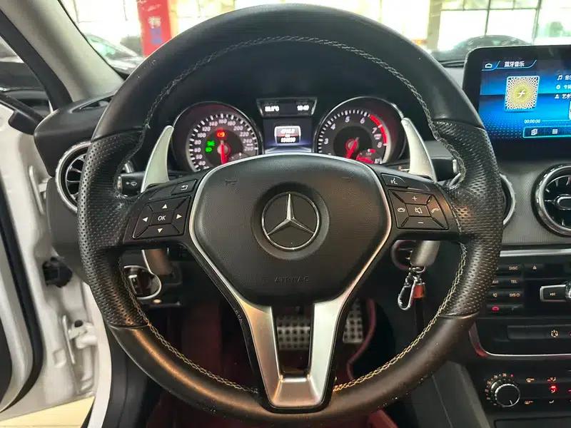 2015 Mercedes-Benz GLA 200 Dynamic — миниатюра 8