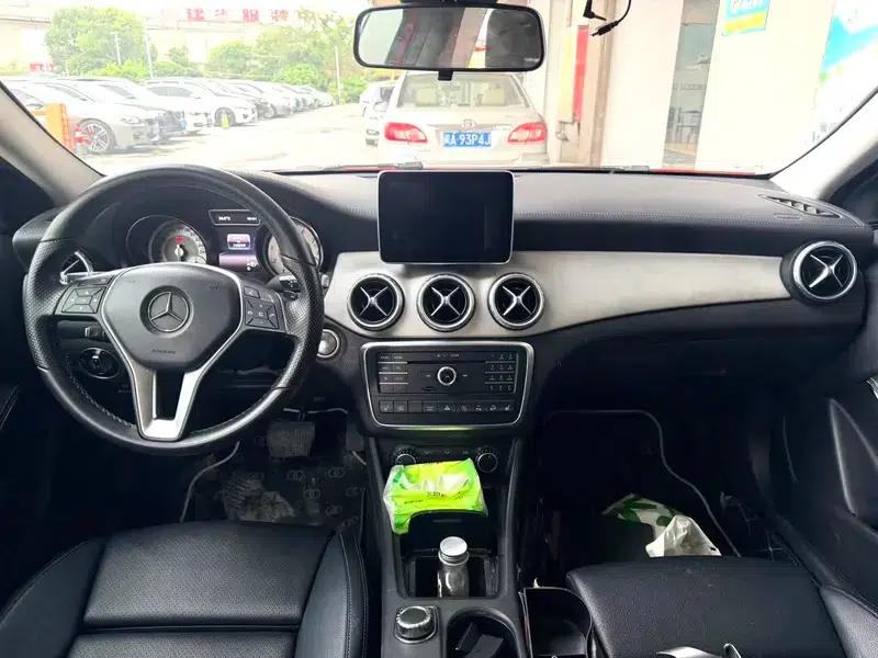 2015 Mercedes-Benz GLA 220 4MATIC Luxury — миниатюра 4