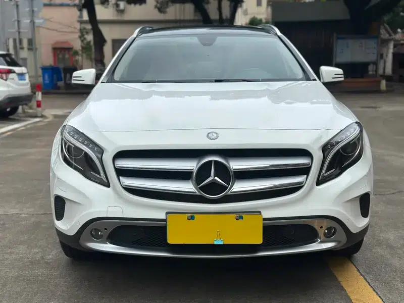 2015 Mercedes-Benz GLA 220 4MATIC Luxury — миниатюра 2