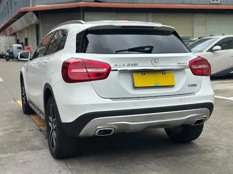 2015 Mercedes-Benz GLA 220 4MATIC Luxury — миниатюра 4