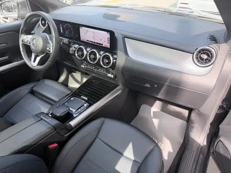 2023 Mercedes-Benz GLA 200 — миниатюра 12