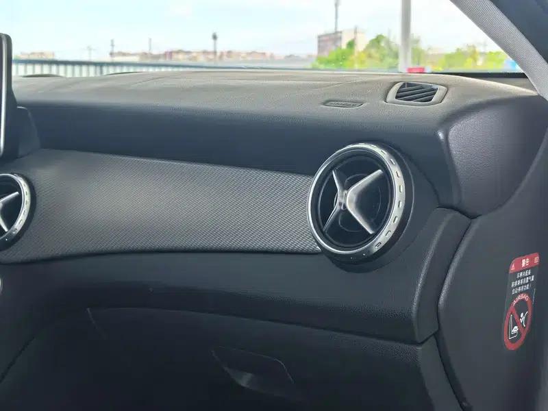 2017 Mercedes-Benz GLA 200 Dynamic — миниатюра 12