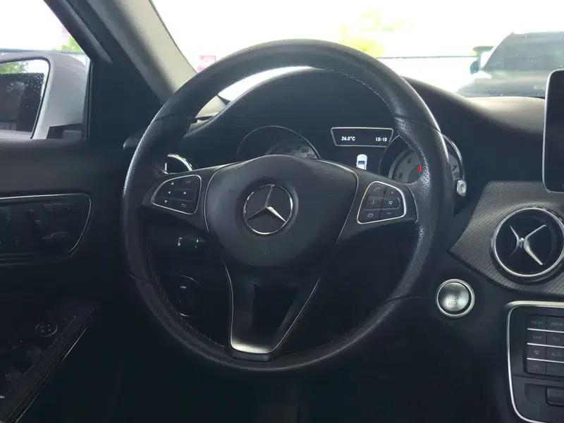 2017 Mercedes-Benz GLA 200 Dynamic — миниатюра 16