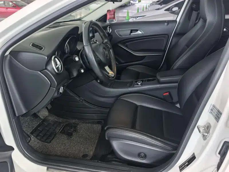 2017 Mercedes-Benz GLA 200 Dynamic — миниатюра 17