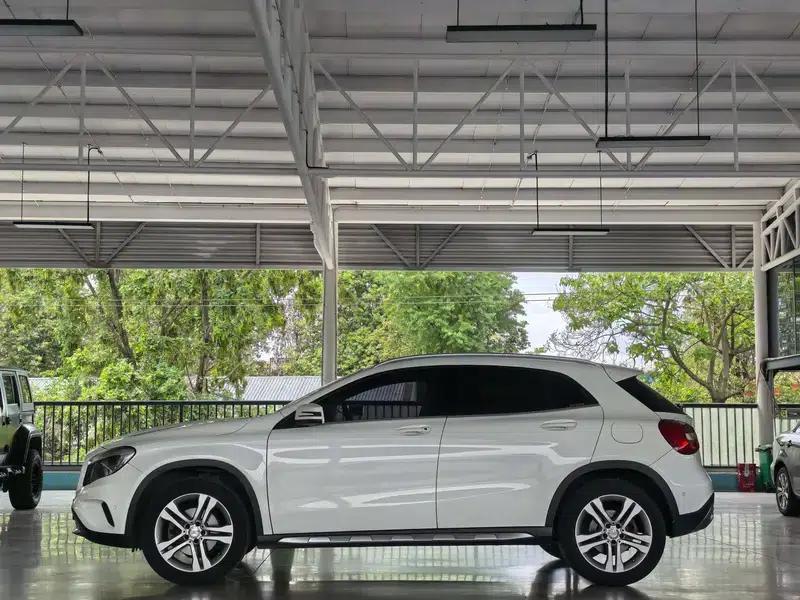 2017 Mercedes-Benz GLA 200 Dynamic — миниатюра 4