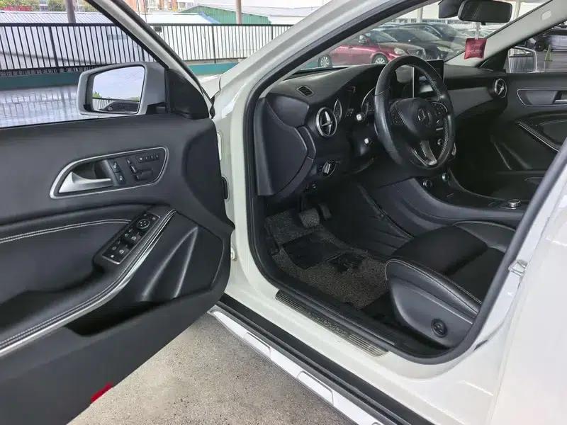 2017 Mercedes-Benz GLA 200 Dynamic — миниатюра 9