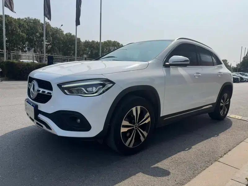 2020 Mercedes-Benz GLA 200 — миниатюра 1