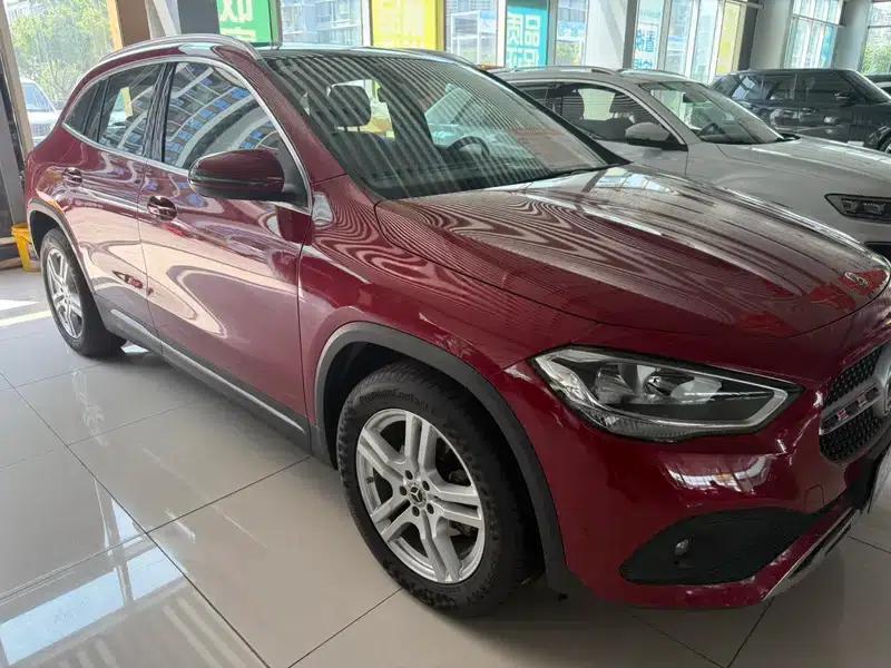 2020 Mercedes-Benz GLA 180 — миниатюра 2