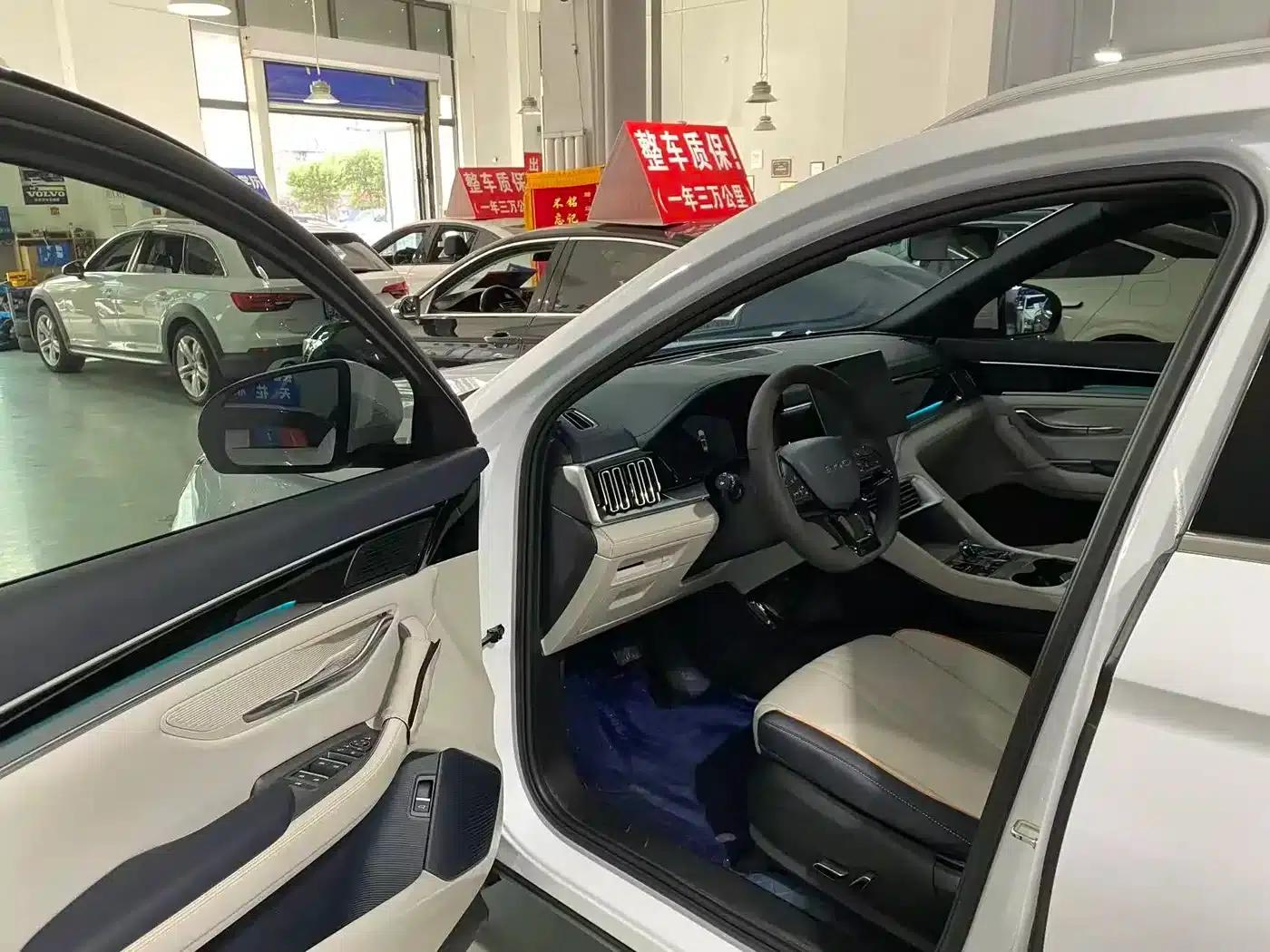Song PLUS New Energy 2024 Glory Edition DM-i 110km Flagship Model — миниатюра 4