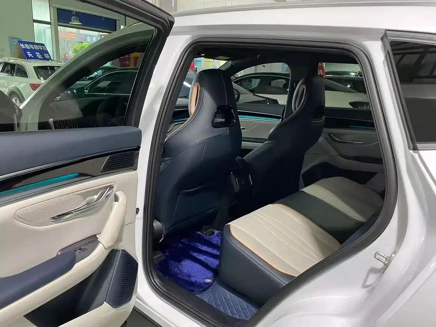 Song PLUS New Energy 2024 Glory Edition DM-i 110km Flagship Model — миниатюра 6
