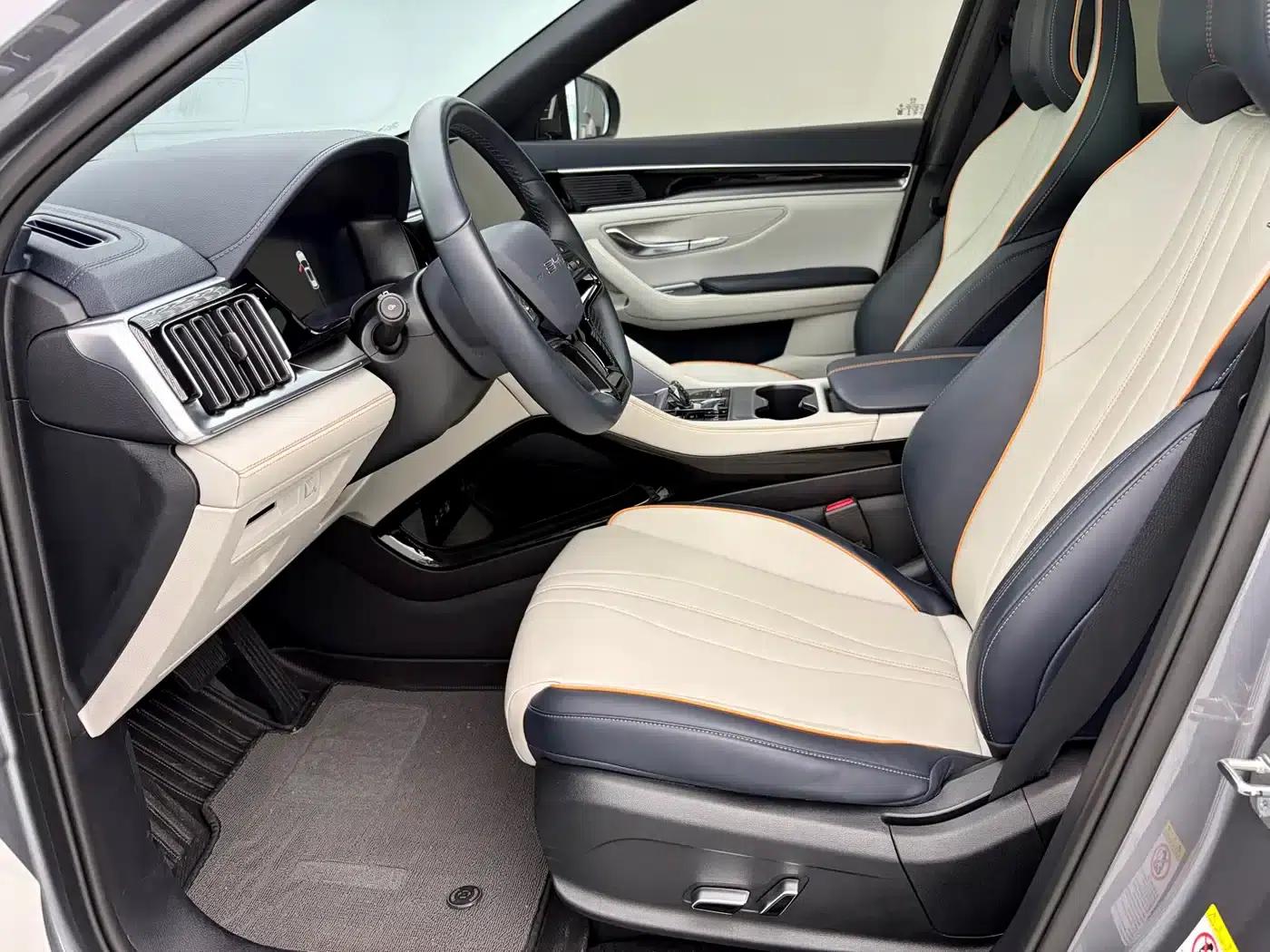 Song PLUS New Energy 2024 Glory Edition DM-i 110km Flagship Model — миниатюра 11