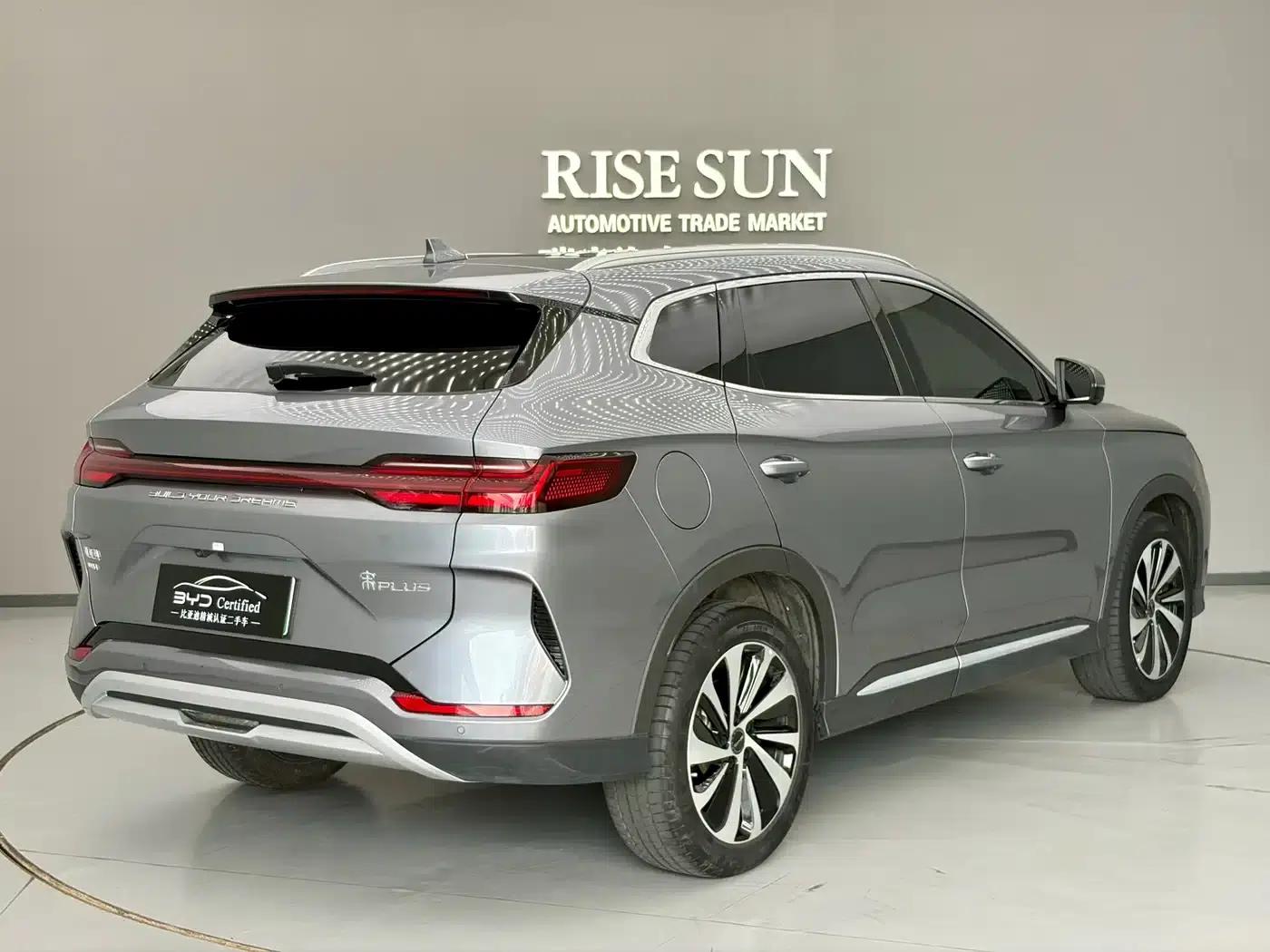 Song PLUS New Energy 2024 Glory Edition DM-i 110km Flagship Model — миниатюра 4